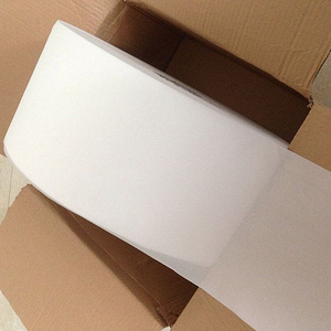 Película perforada de PE suave de alta calidad para materias primas de servilletas sanitarias/almohadillas/protectores de panty